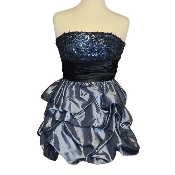 Speechless Dresses & Skirts - Speechless Size 5 Prom Homecoming Mini Ruched Sequined Dress